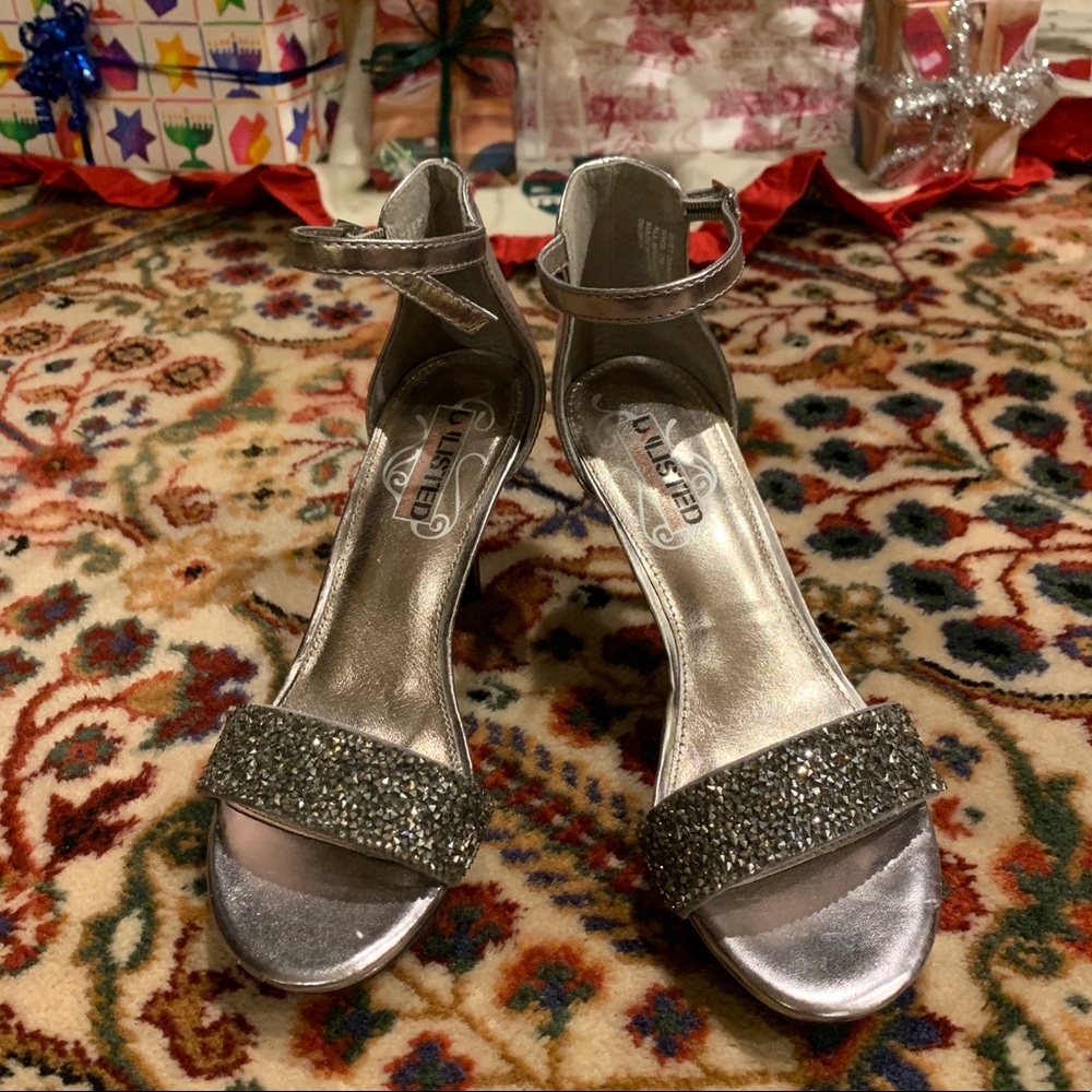 Sparkly Jeweled Heels ✨